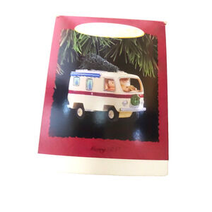 Hallmark Keepsake Ornament Happy R V Travel camping